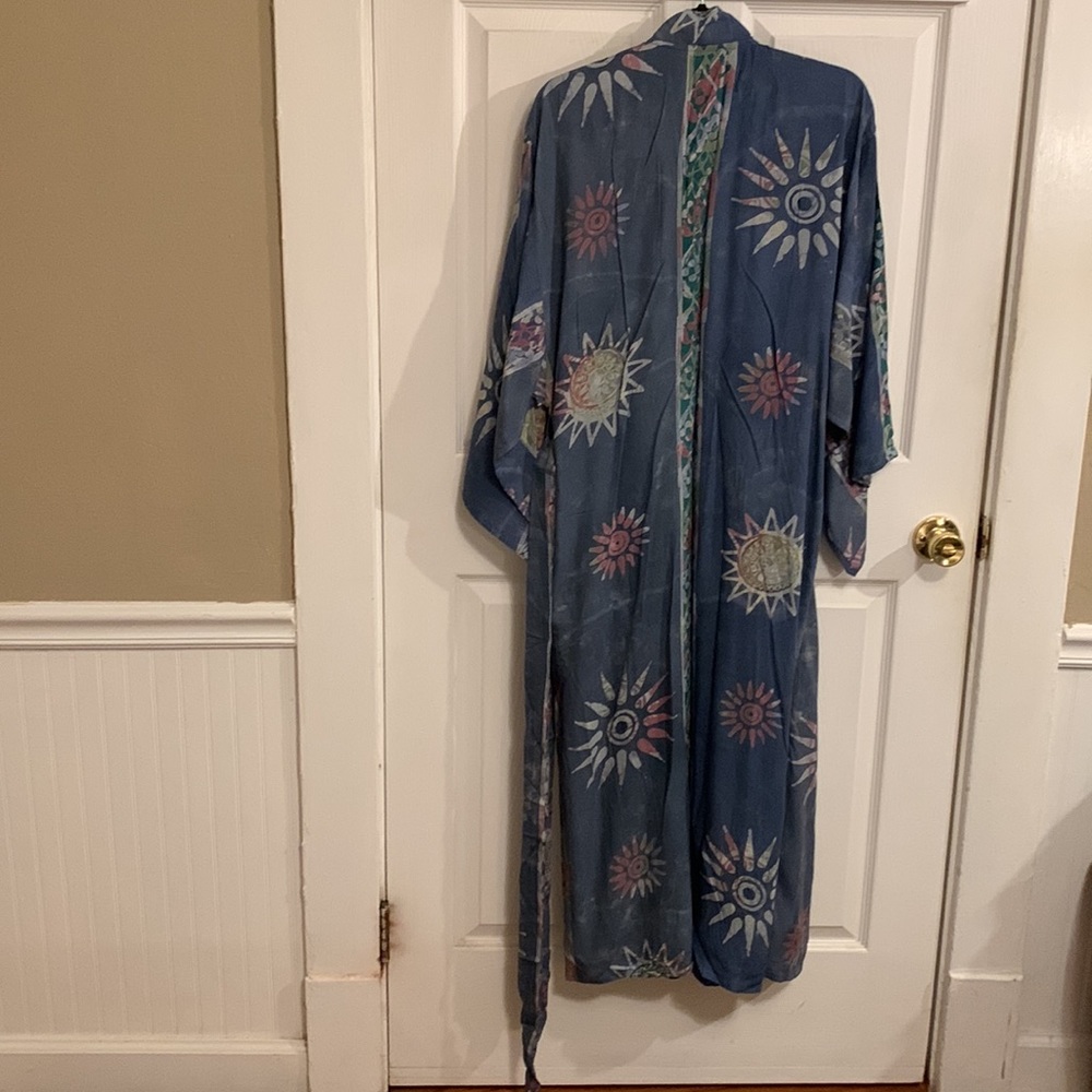 Novica Batik Kimono Rob Midnight Blue OS - Picture 2 of 9